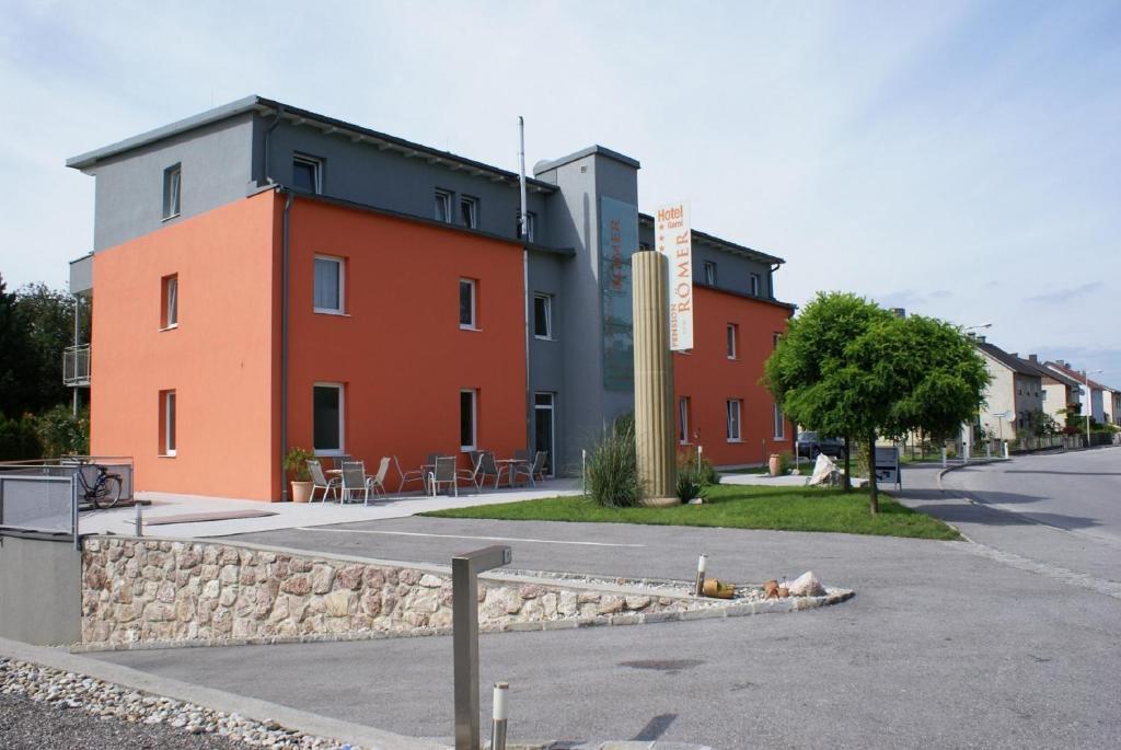 Pension Zum Romer Енс Екстер'єр фото